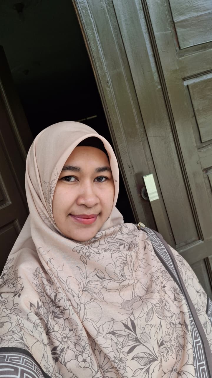 Ustadzah Nazlia Febriana Novita